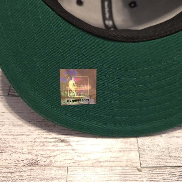 New Era Boston Celtics Basketball Cap NBA Hardwood Classic OSFM Snapback Hat - Picture 7 of 11